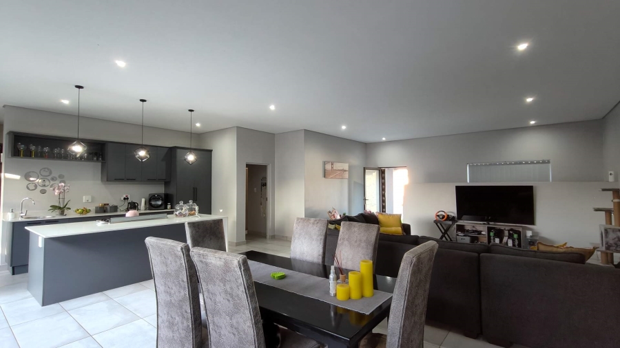 4 Bedroom Property for Sale in Island View Western Cape